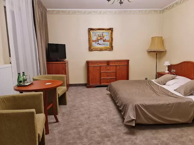 Baza noclegowa / pokoje hotelowe