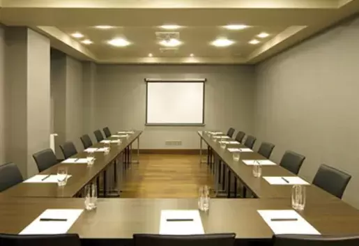 Sale szkoleniowe / zaplecze konferencyjne