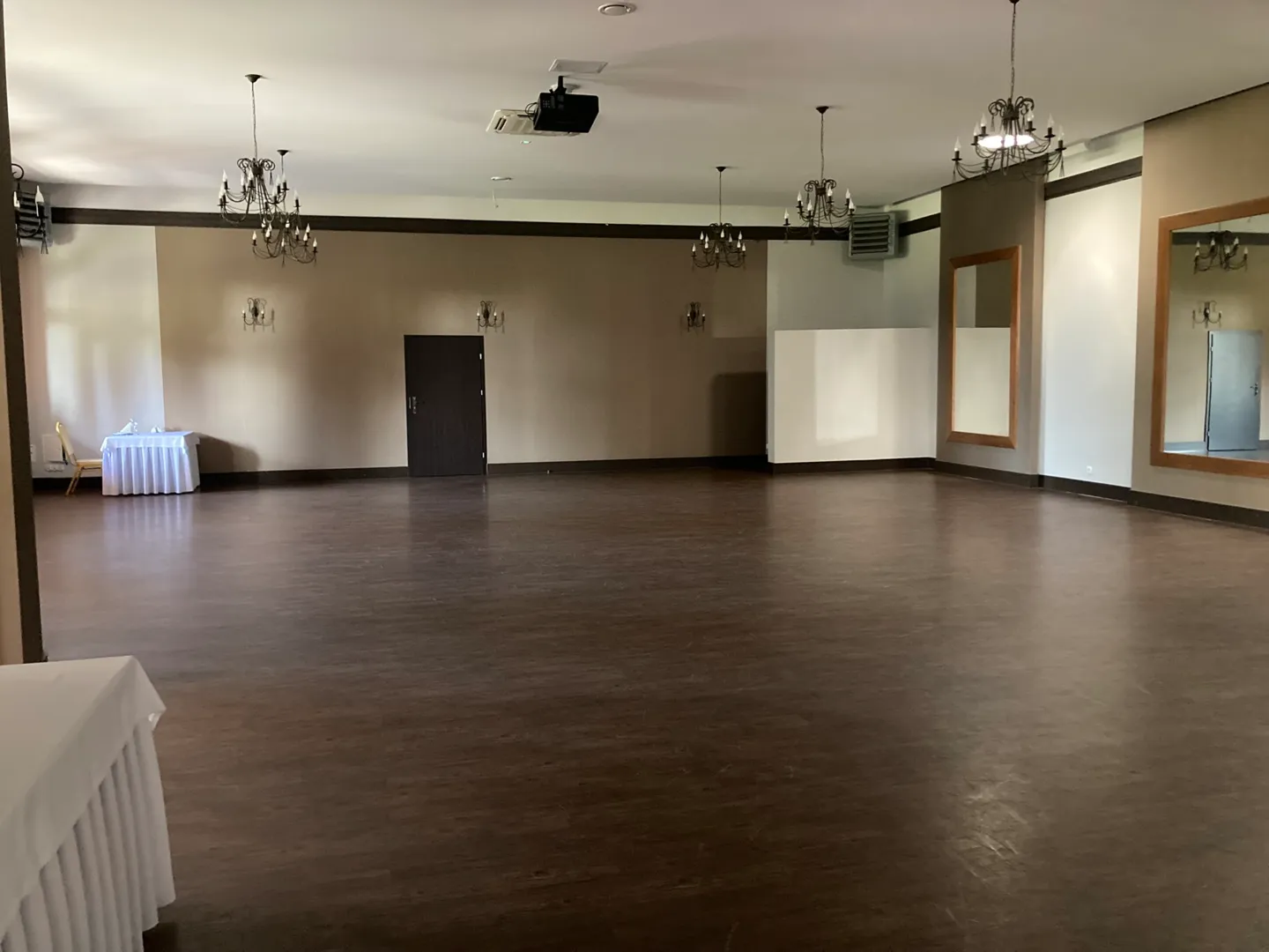 Wnętrze Sala Szmaragdowa – zdjęcie 2
