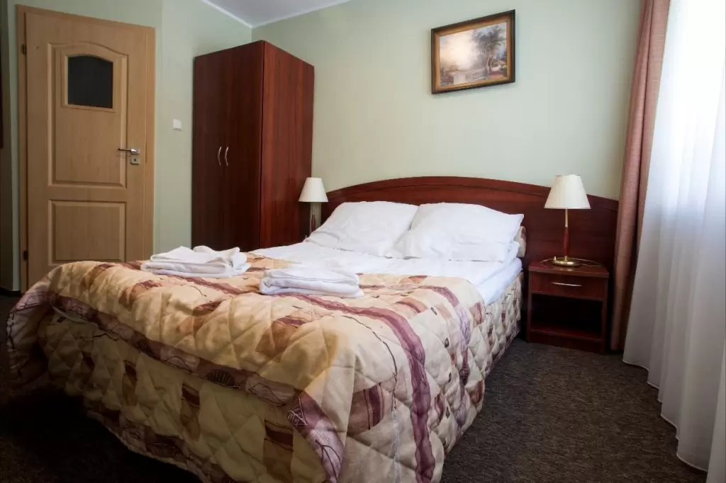 Baza noclegowa / pokoje hotelowe