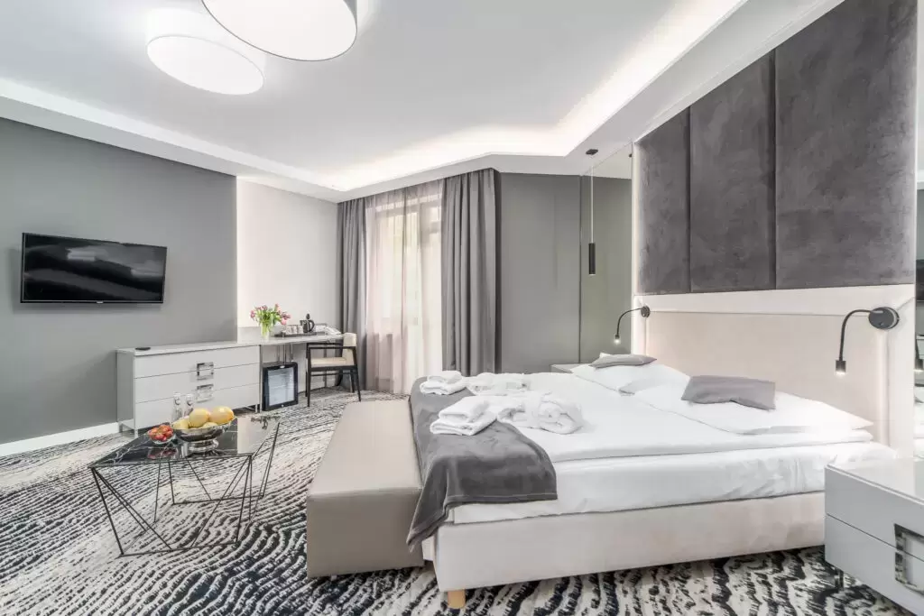 Baza noclegowa / pokoje hotelowe