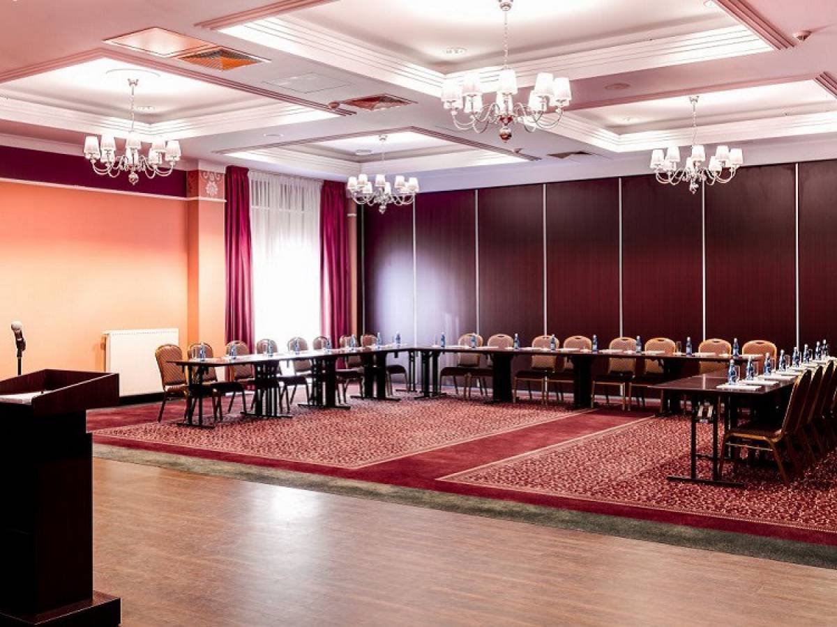 Aurora Family & Spa - Sala Rubinowa II