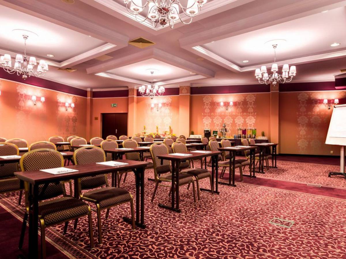 Aurora Family & Spa - Sala Rubinowa I